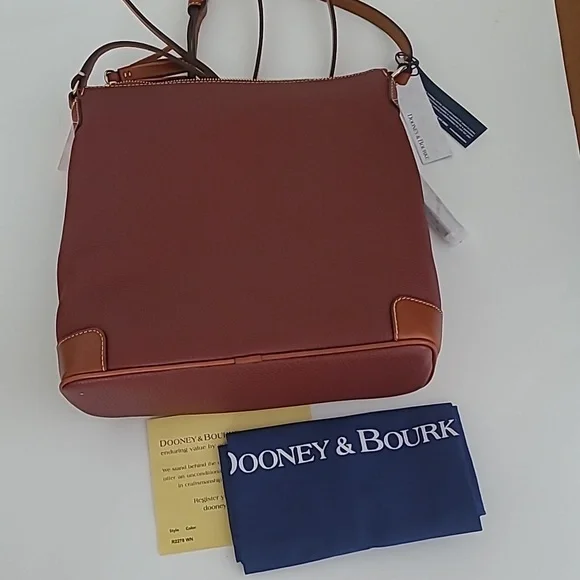 ❤️HP❤️D&B LARGE Wine Pebble Grain Tassle Crossbody Bag NWT